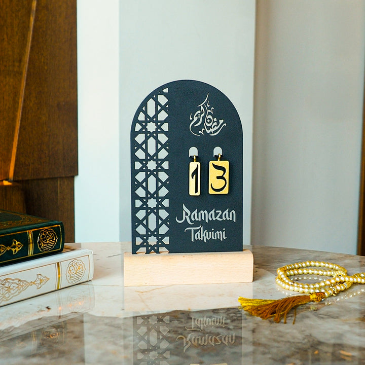 "Ramazan Takvimi" Metal Ramadan Calendar (Wooden Base) - WAMH172