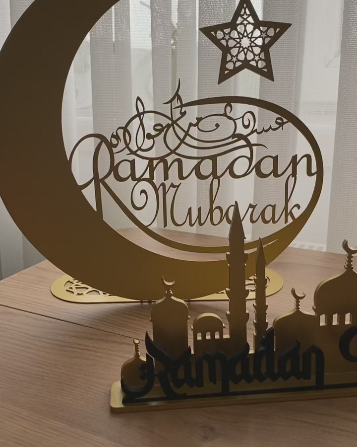 Ramadan Mubarak Metal Tabletop Decor - WAMH109